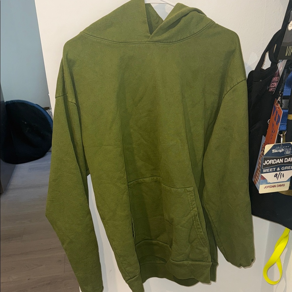 TALENTLESS Green Hoodie Olive Green